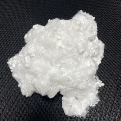 Giá tốt. Sợi PET trắng sáng 2D×38mm mềm mại, ổn định cho sản xuất dệt may. Thông số kỹ thuật có thể tùy chỉnh trực tuyến