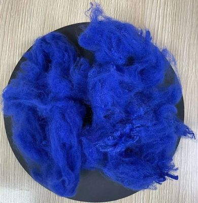 Giá tốt. Sợi Staple Polyester tái chế 4.5D 51mm đá quý màu xanh trực tuyến