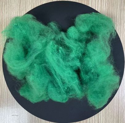 Giá tốt. Sợi Staple Polyester tái chế 8D 65mm Deep Emerald Green trực tuyến