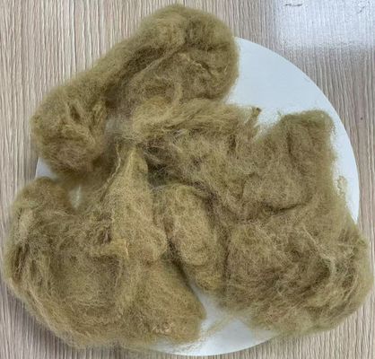 Giá tốt. Sợi Staple Polyester tái chế nhẹ 25D 65mm Màu lạc đà nhẹ trực tuyến