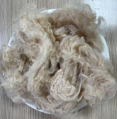 Giá tốt. Sợi Polyester nhuộm màu bằng phương pháp dope-dyed, độ bền cao, loại A trực tuyến