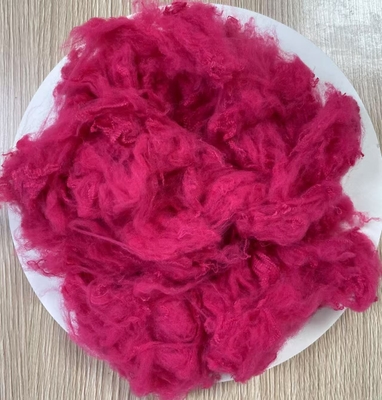 Giá tốt. Xơ polyester tái chế 1.5D 38mm Màu Tím Hoa Mận Loại A trực tuyến